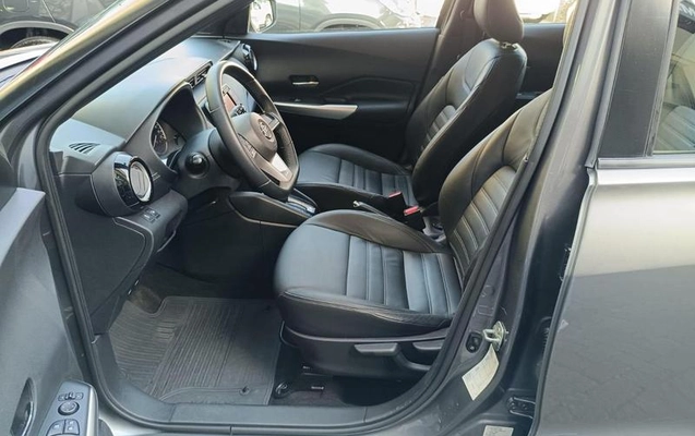 imagem-https://www.socarrao.com.br/sc-vehicle-images-prod/3649239/1789646283962-8452597_12_B_70d143dce7.jpeg