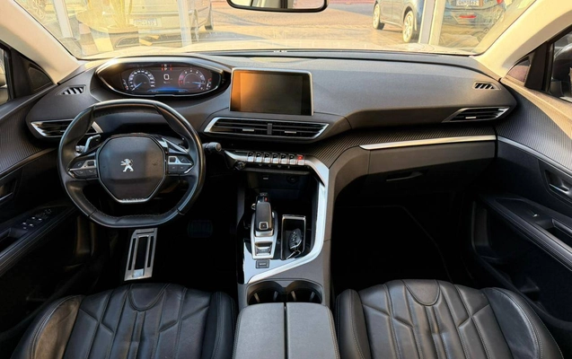 imagem-https://www.socarrao.com.br/sc-vehicle-images-prod/3649253/1788553677605-cae934fb64cb4acb810724b24e9700bc_1788553634811.jpg