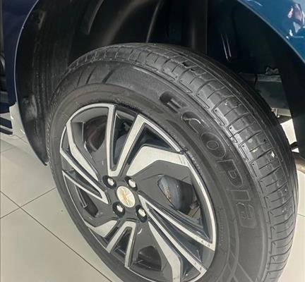 imagem-https://www.socarrao.com.br/sc-vehicle-images-prod/3649267/1788553687538-6ce629a8-5b7f-4a0d-9f38-b8805221b54020260904170656.jpeg