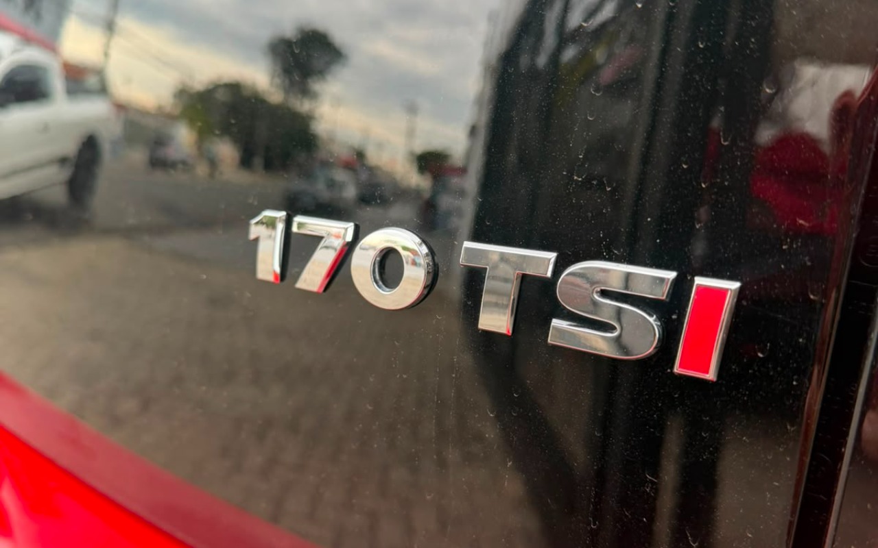 imagem-https://www.socarrao.com.br/sc-vehicle-images-prod/3649302/1788553731869-MTMuanBlZw.jpeg