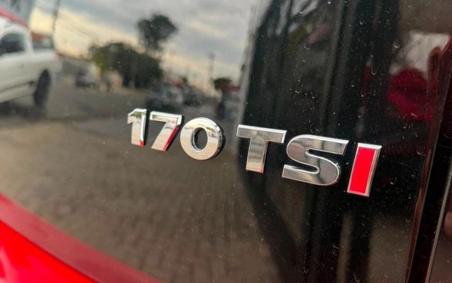 imagem-https://www.socarrao.com.br/sc-vehicle-images-prod/3649302/1788553731869-MTMuanBlZw.jpeg