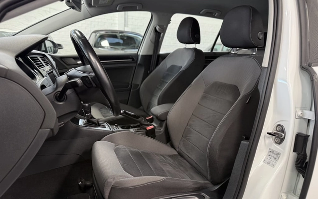 imagem-https://www.socarrao.com.br/sc-vehicle-images-prod/3649303/1788553744946-vehicle_image_1788553694_73cb233cf6e87124516c0ee08181f3b5.jpeg