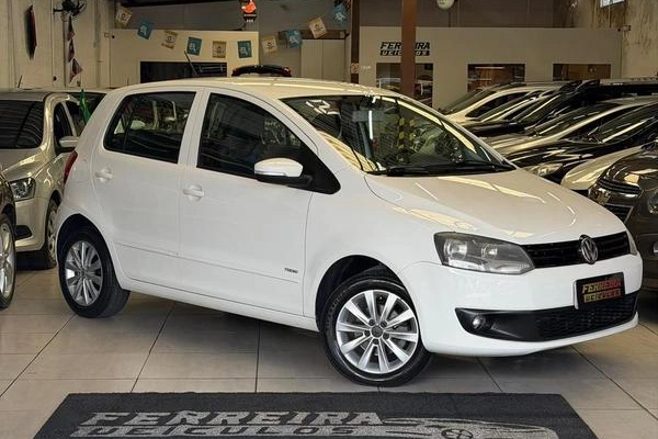 imagem-https://www.socarrao.com.br/sc-vehicle-images-prod/3649362/1788890071732-8452670_11_B_0f70fef433.jpeg