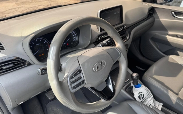 imagem-https://www.socarrao.com.br/sc-vehicle-images-prod/3649369/1788553986625-MTAuMi5qcGVn.jpeg