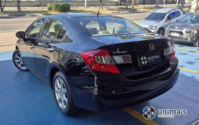 imagem-https://www.socarrao.com.br/sc-vehicle-images-prod/3649370/1788553986113-43071150-15dc-4aad-8ae8-ede311592eb820260904162854.jpeg