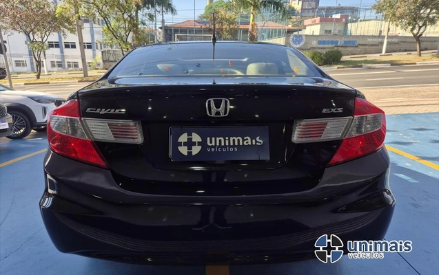 imagem-https://www.socarrao.com.br/sc-vehicle-images-prod/3649370/1788553986123-3a42b3ea-2de8-4654-88ac-96790a2d88d020260904162858.jpeg