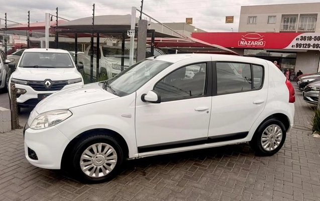 imagem-https://www.socarrao.com.br/sc-vehicle-images-prod/3649381/1789055156043-8388951_2_B_637d761825.jpeg