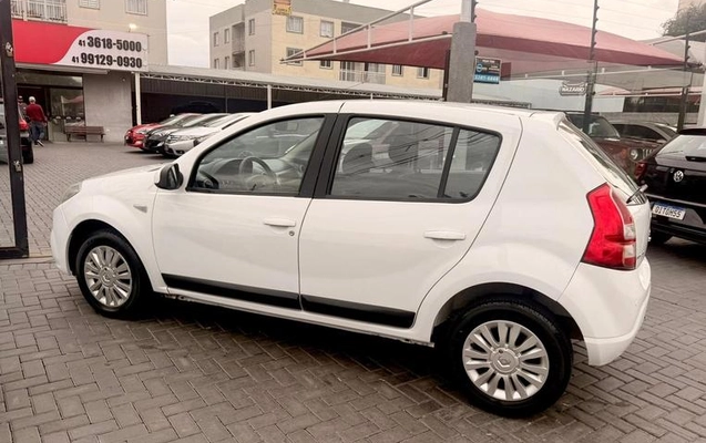 imagem-https://www.socarrao.com.br/sc-vehicle-images-prod/3649381/1789055156068-8388951_13_B_634167ed55.jpeg