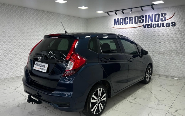 imagem-https://www.socarrao.com.br/sc-vehicle-images-prod/3649418/1788554400548-ea00b5811fd64774afe5955b3d4cc039_1788537919603.jpg