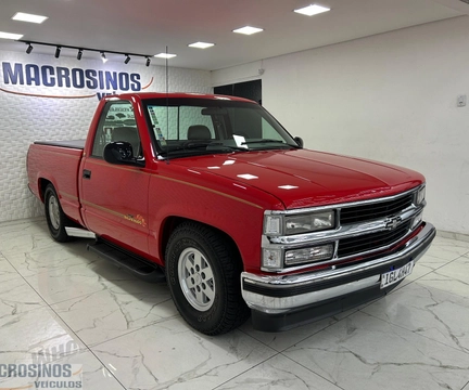 Chevrolet Silverado DLX 4.1 1997 Vermelho — foto 1 de 3