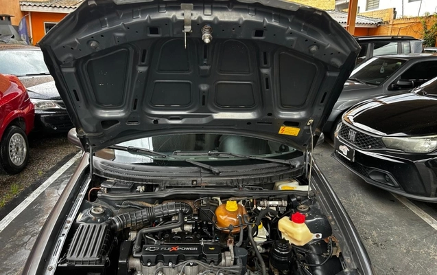imagem-https://www.socarrao.com.br/sc-vehicle-images-prod/3649474/1788554425791-Y3Fgv9WloWqkuwLJyphvxPAarDPLC0wo.jpg