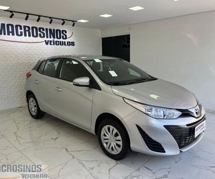Toyota Yaris 2020 Prata — foto 1 de 3