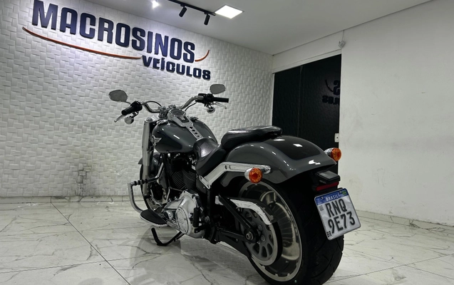 imagem-https://www.socarrao.com.br/sc-vehicle-images-prod/3649483/1788554431452-6c2cbe27a1374acbb7ee30228c2eb236_1782266250426.jpg