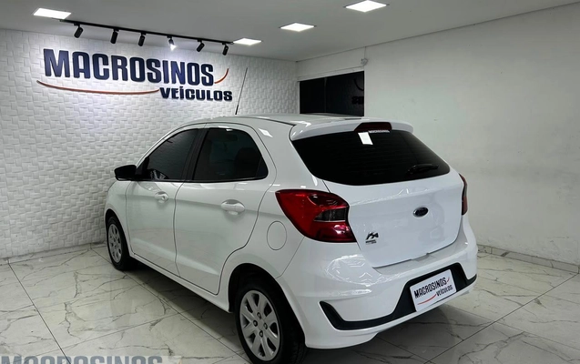 imagem-https://www.socarrao.com.br/sc-vehicle-images-prod/3649491/1788554439133-9777dd2ea0624b4eaa0b4f382bbd4e76_1783545504745.jpg