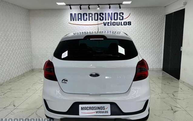 imagem-https://www.socarrao.com.br/sc-vehicle-images-prod/3649491/1788554439140-3b0ec3799d084276beade15374e3945f_1786981334577.jpg