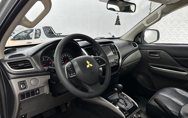 imagem-https://www.socarrao.com.br/sc-vehicle-images-prod/3649496/1788554440830-5e471c61176c41b9a428a61a11d314fc_1780871206852.jpg