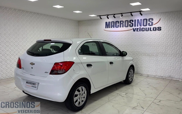 imagem-https://www.socarrao.com.br/sc-vehicle-images-prod/3649516/1788554448218-988b0439ccea405f80e870922bb28999_1786467038861.jpg