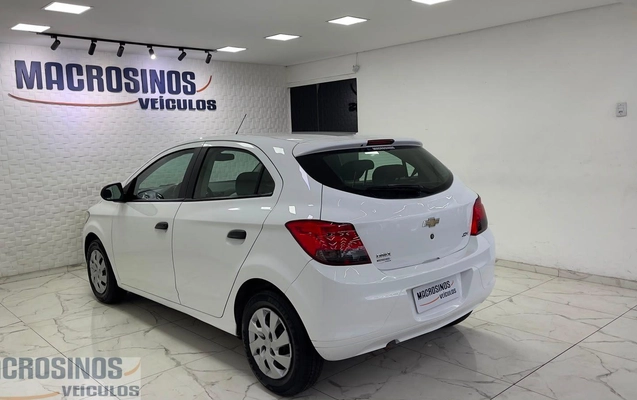 imagem-https://www.socarrao.com.br/sc-vehicle-images-prod/3649516/1788554448219-74e82e7e144f4500b34fce4508bbbc87_1786467038872.jpg