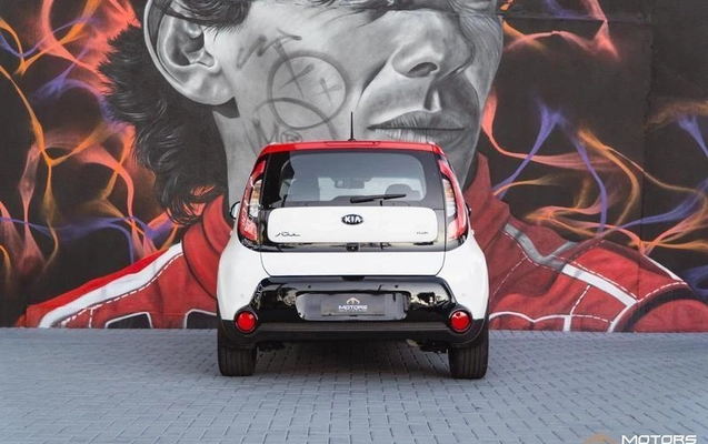 imagem-https://www.socarrao.com.br/sc-vehicle-images-prod/3649525/1788895508068-8449096_14_B_6910bf6754.jpeg