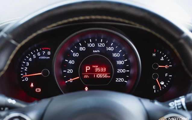 imagem-https://www.socarrao.com.br/sc-vehicle-images-prod/3649525/1788895508076-8449096_12_B_4a92c84b1f.jpeg