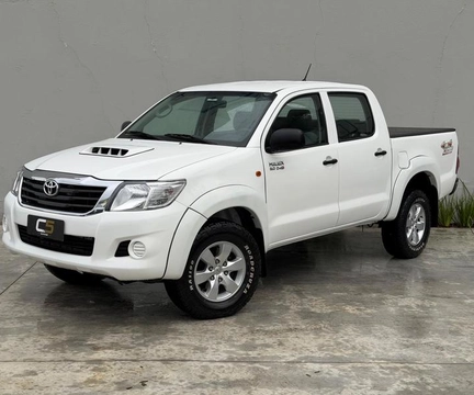 Toyota Hilux 2013 Branco — foto 1 de 3