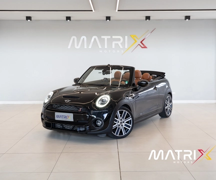 MINI COOPER 2020 Preto — foto 1 de 3