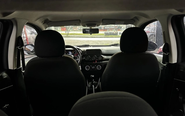 imagem-https://www.socarrao.com.br/sc-vehicle-images-prod/3649803/1788555203880-sGPSG3kt9yNhJ2jOYJzh1JscgtwqO9Ei.jpg