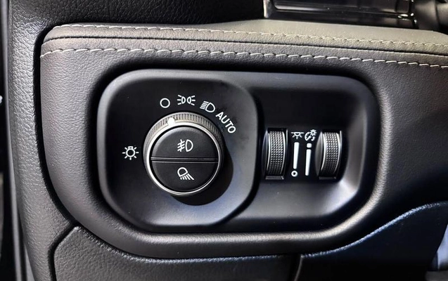 imagem-https://www.socarrao.com.br/sc-vehicle-images-prod/3649831/1790282655521-8452842_14_B_7e0bc256d7.jpeg