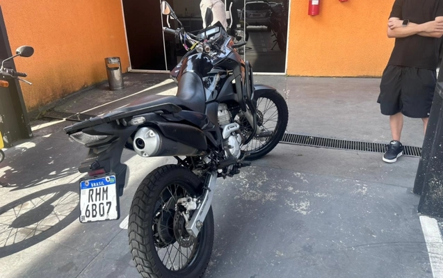 imagem-https://www.socarrao.com.br/sc-vehicle-images-prod/3649895/1788555708045-V2SuiRyQrPOy8XxmGTXyhUWiWNhslDRs.jpg