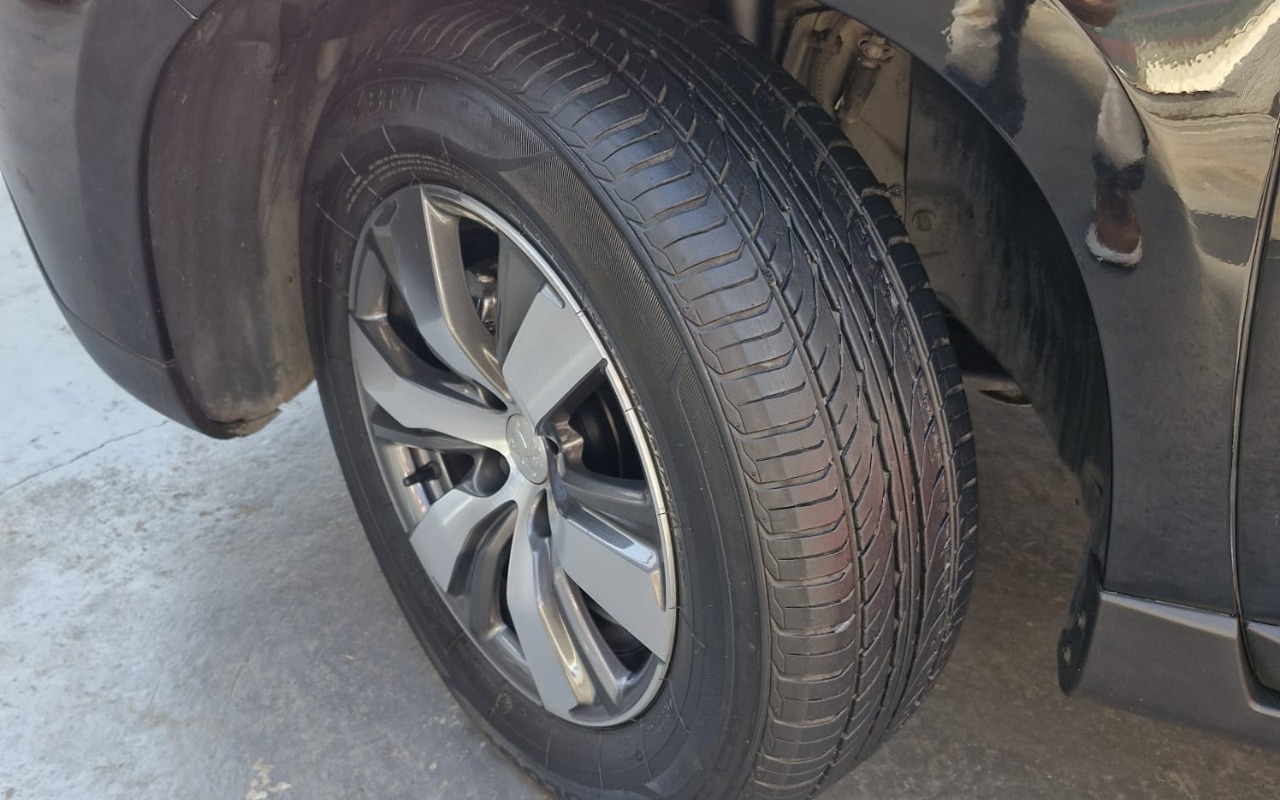 imagem-https://www.socarrao.com.br/sc-vehicle-images-prod/3649896/1788557545748-MjAuanBlZw.jpeg