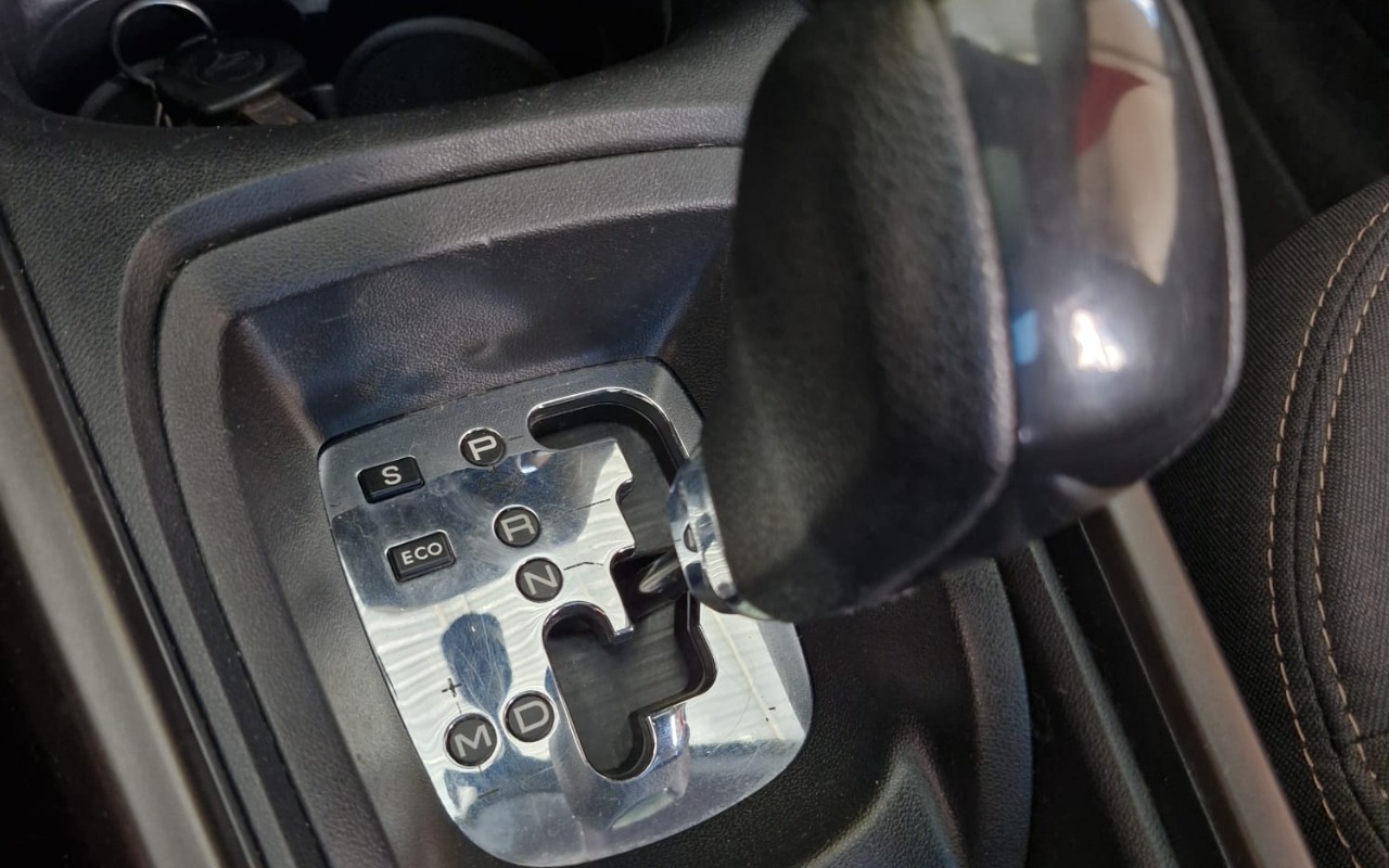 imagem-https://www.socarrao.com.br/sc-vehicle-images-prod/3649896/1788557545890-MjEuanBlZw.jpeg