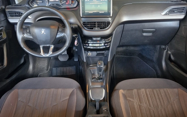 imagem-https://www.socarrao.com.br/sc-vehicle-images-prod/3649896/1788557546029-MjIuanBlZw.jpeg