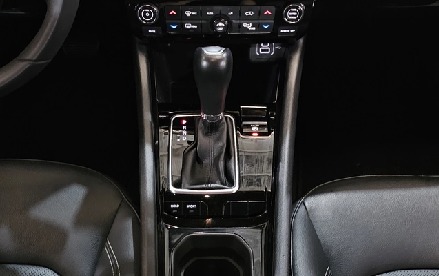imagem-https://www.socarrao.com.br/sc-vehicle-images-prod/3650065/1788556333070-1_050042.jpg