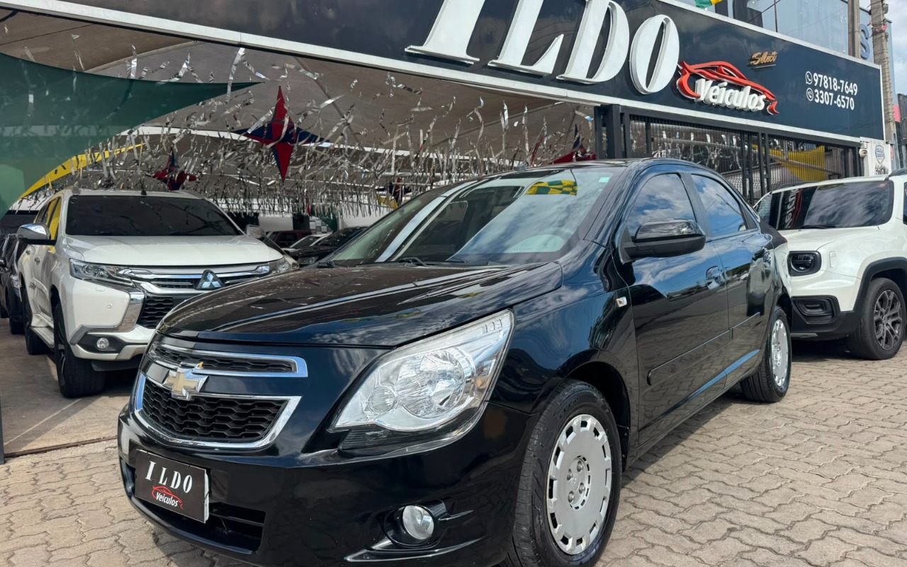 Chevrolet Cobalt 2012 Preto — foto 1 de 3