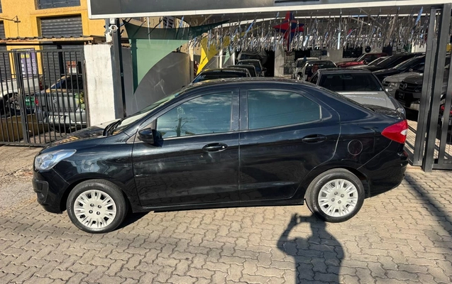 imagem-https://www.socarrao.com.br/sc-vehicle-images-prod/3650263/1788556819411-Ny5qcGVn.jpeg