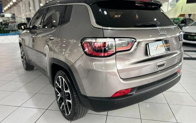 imagem-https://www.socarrao.com.br/sc-vehicle-images-prod/3650282/1789659426786-8410874_6_B_e8a594030d.jpeg