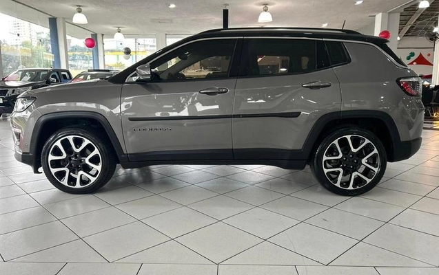 imagem-https://www.socarrao.com.br/sc-vehicle-images-prod/3650282/1789659426788-8410874_7_B_ec5c8e5307.jpeg