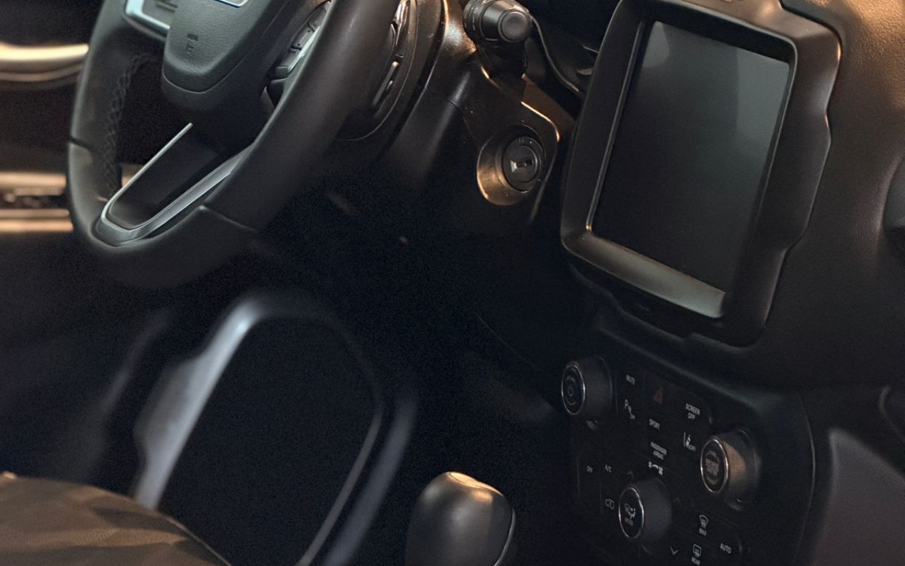 imagem-https://www.socarrao.com.br/sc-vehicle-images-prod/3650502/1788557383410-V2hhdHNBcHAgSW1hZ2UgMjAyNi0wOS0wNCBhdCAxNi41MS4xNSAoMikuanBlZw.jpeg