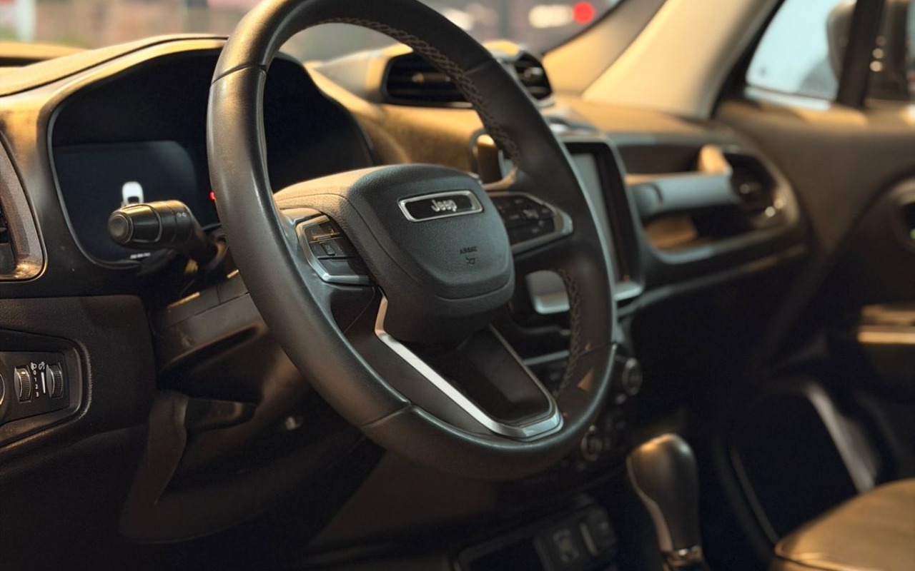 imagem-https://www.socarrao.com.br/sc-vehicle-images-prod/3650502/1788557383811-V2hhdHNBcHAgSW1hZ2UgMjAyNi0wOS0wNCBhdCAxNi41MS4xOCAoMSkuanBlZw.jpeg