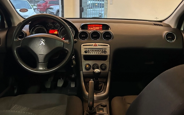 imagem-https://www.socarrao.com.br/sc-vehicle-images-prod/3651012/1788558857270-gb-0faa793.jpeg