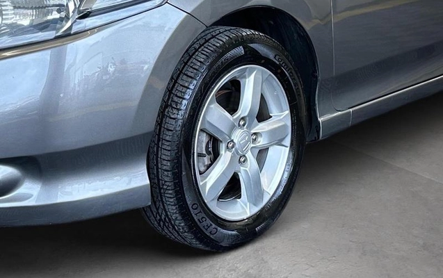 imagem-https://www.socarrao.com.br/sc-vehicle-images-prod/3651268/1789162718458-8453045_19_B_3f548e94ee.jpeg