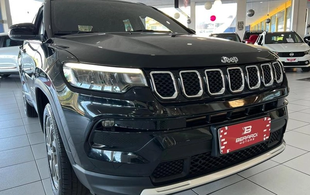 imagem-https://www.socarrao.com.br/sc-vehicle-images-prod/3652469/1789160424508-8110035_9_B_3d33416552.jpeg