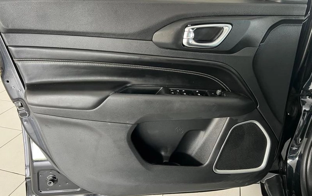 imagem-https://www.socarrao.com.br/sc-vehicle-images-prod/3652471/1789160451341-8110089_11_B_b96510e7af.jpeg