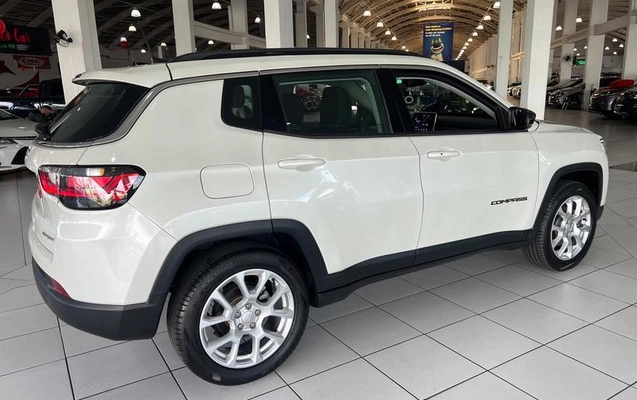 imagem-https://www.socarrao.com.br/sc-vehicle-images-prod/3652484/1789160464318-8126476_8_B_adb6f75c4d.jpeg