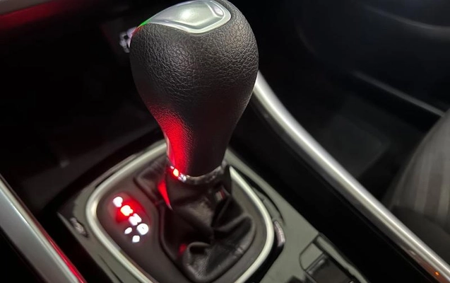 imagem-https://www.socarrao.com.br/sc-vehicle-images-prod/3652488/1789160479000-8320527_20_B_78380db68d.jpeg