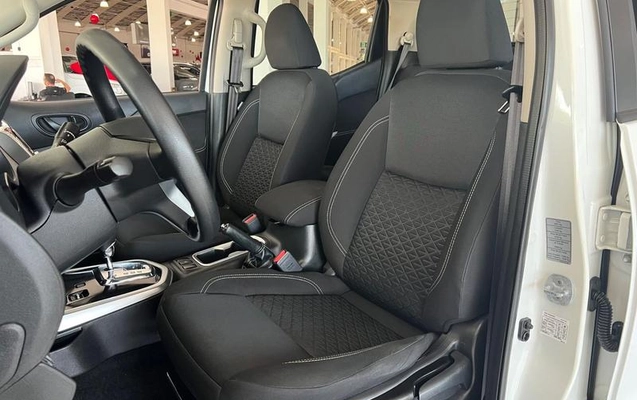 imagem-https://www.socarrao.com.br/sc-vehicle-images-prod/3652512/1789163847420-7721082_15_B_abcdf95daa.jpeg