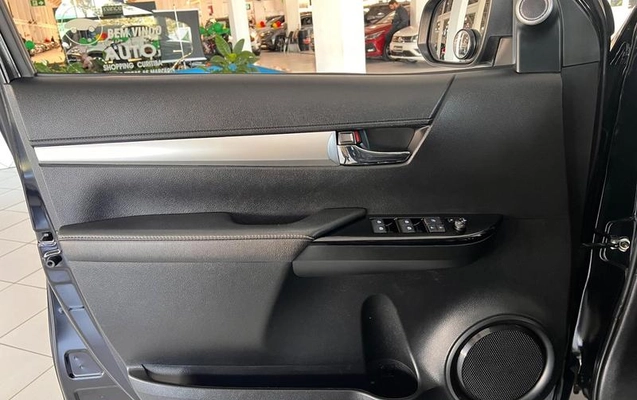 imagem-https://www.socarrao.com.br/sc-vehicle-images-prod/3652513/1789162829200-8284268_13_B_81fbe13c9f.jpeg
