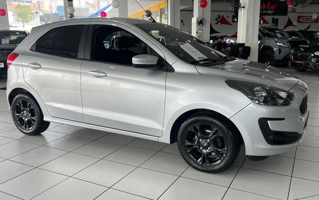 imagem-https://www.socarrao.com.br/sc-vehicle-images-prod/3652525/1789160561346-8314051_23_B_9e6443de17.jpeg