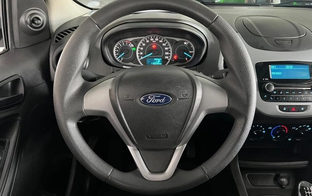 imagem-https://www.socarrao.com.br/sc-vehicle-images-prod/3652525/1789160561348-8314051_19_B_1cf1c03b94.jpeg