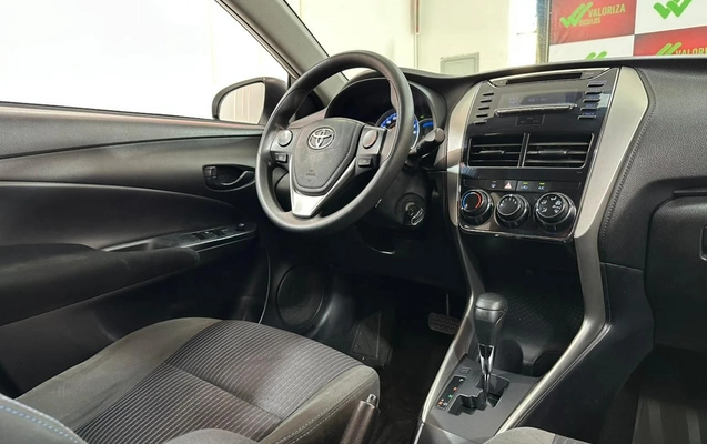 imagem-https://www.socarrao.com.br/sc-vehicle-images-prod/3652952/1788566843896-f43decd9-5f22-4ace-b923-432a8ceef53e.jpg